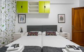 Ybarra Apartment By People Rentals